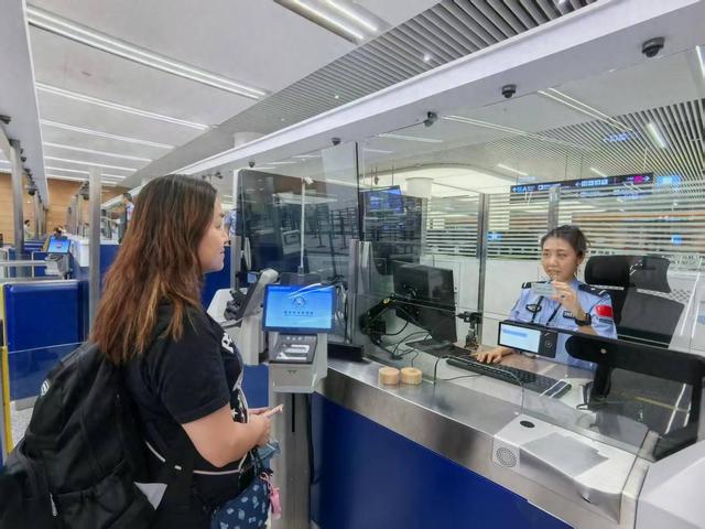成都航空口岸今年出入境人员突破500万人次 创5年同期新高