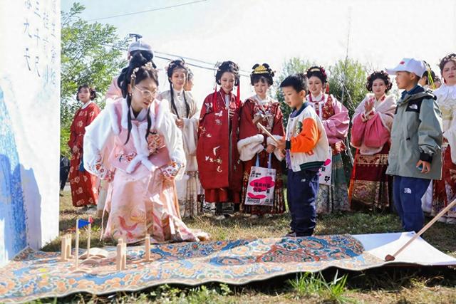 从汉服旅拍到沉浸式演出 北京怀柔国潮文化季如何圈粉年轻人