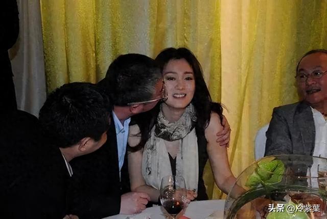 陪玩陪睡仅开胃菜，又一位内娱女演员曝"潜规则" 原来岳云鹏没说错