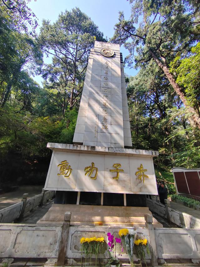 赤子功勋，南洋华侨机工抗日纪念碑