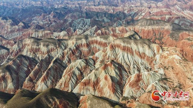 陇拍客丨兰州：丹霞流彩 秋色如画