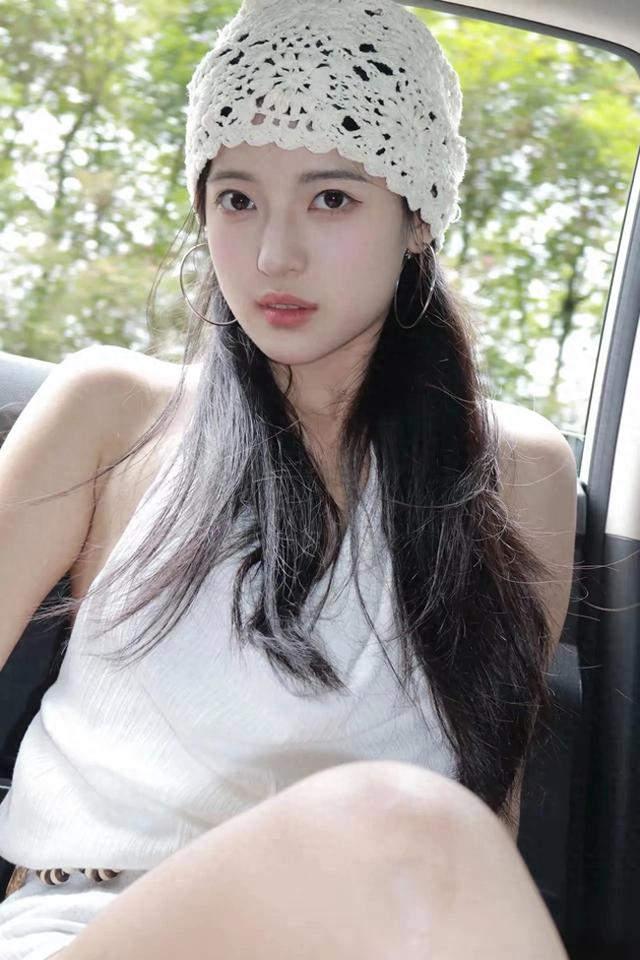 模特方圆车内氛围感写真大赏，真的好美好有气质