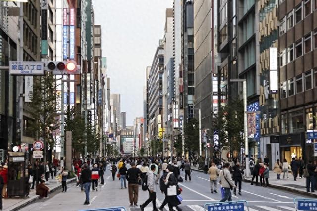 日本经济学家：中国游客减少将造成2.2万亿日元损失，使日本GDP下降0.36%