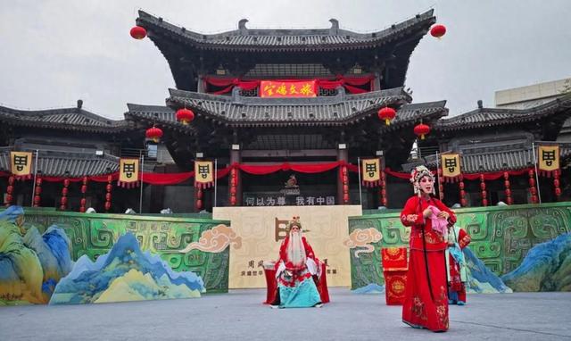 非遗打铁花点亮夜空，周礼乐舞穿越千年——陈仓老街双节文旅活动人气火爆