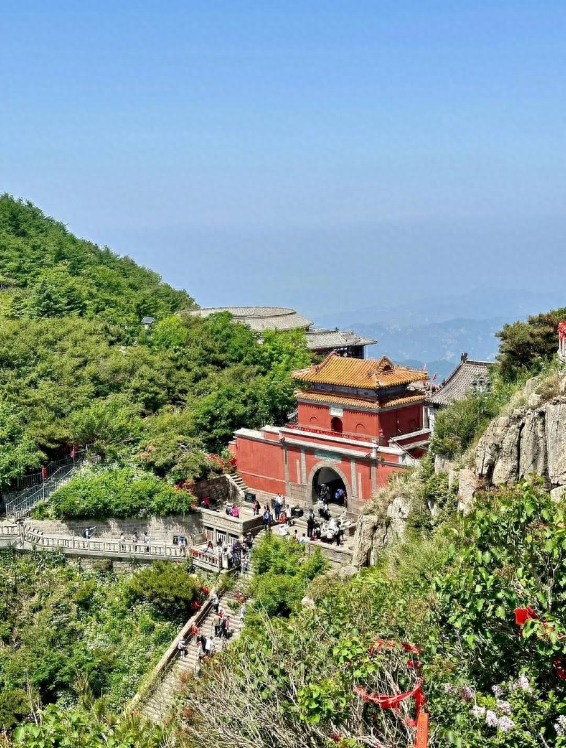 泰山景区发布紧急提示