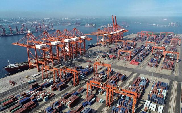 上半年，中国GDP达到9.19万亿美元，将接近美国GDP的62%