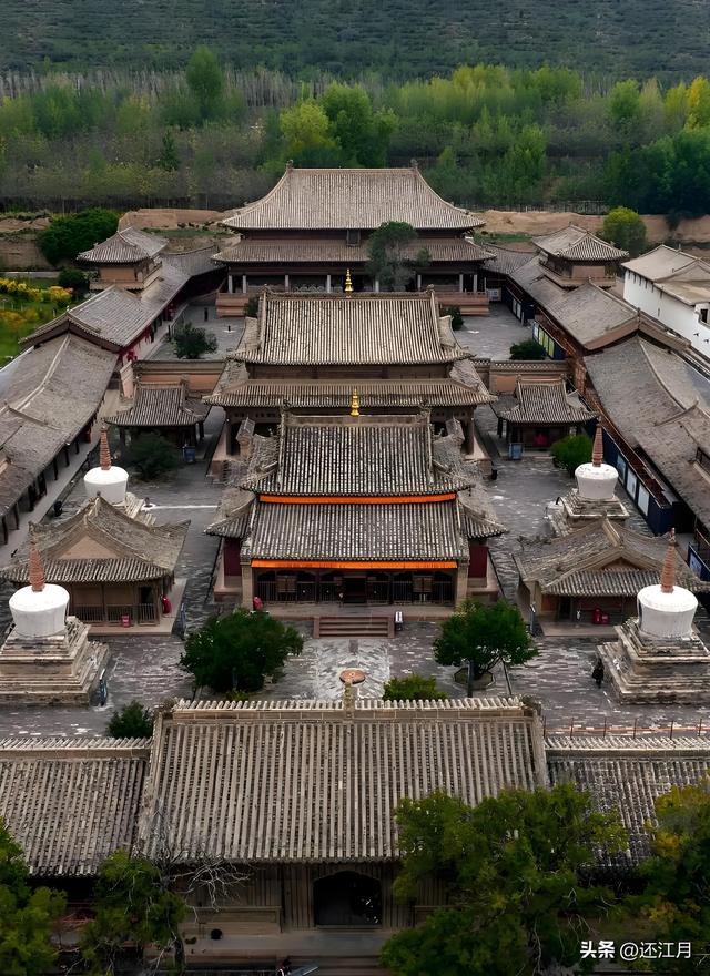 湟水秘境藏梵音：瞿昙寺的兴衰脉络与人物传奇