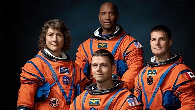 NASA时间表提前，计划最早明年2月载人绕月