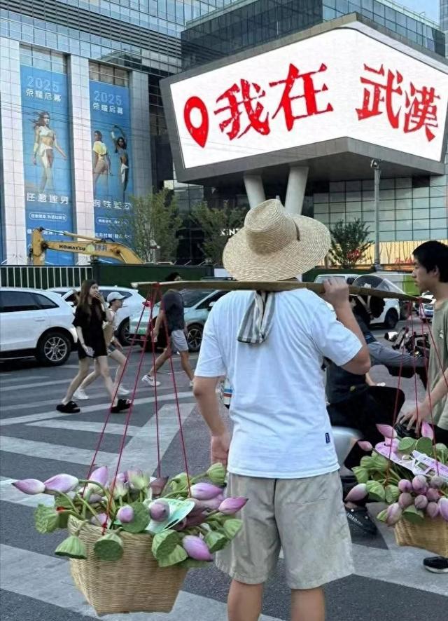 大武汉一日 | 在武汉街头，我接到了夏天的浪漫