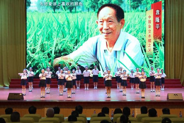 2025年襄阳市全国科普月活动正式启动——科普盛宴点燃全民科学热情