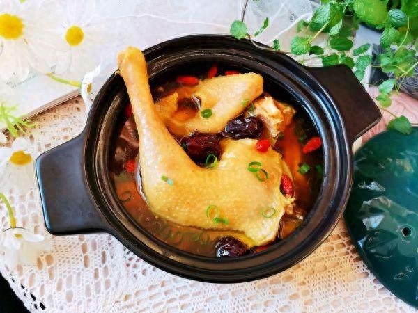 老母鸡炖花胶的做法窍门 2026年老母鸡炖花胶的做法窍门是什么 老母鸡炖花胶的做法窍门 2026年老母鸡炖花胶的做法窍门是什么