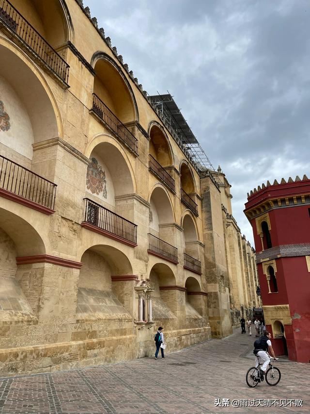免费参观世界上唯一一座清真寺大教堂Cordoba 西班牙