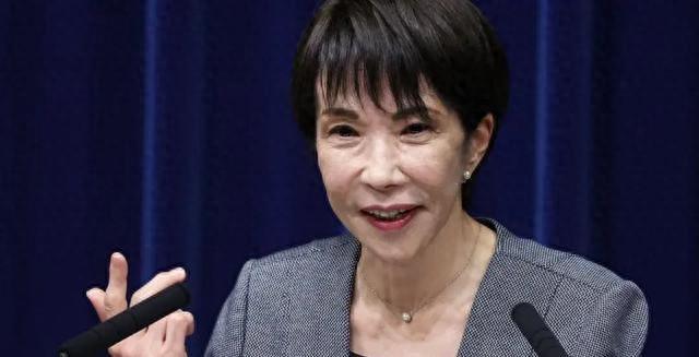 高市早苗吃下“定心丸”，中国还未发力，日本右翼准备弃车保帅？
