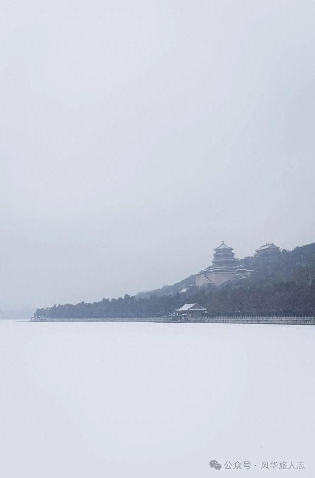 北京初雪，雪中颐和园太有意境了