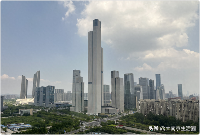 南京江北和城东或更需要总部！