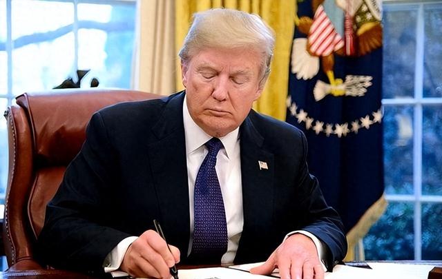 特朗普恐怕没料到，大批军火还没运抵台岛，中方一招直打美国七寸