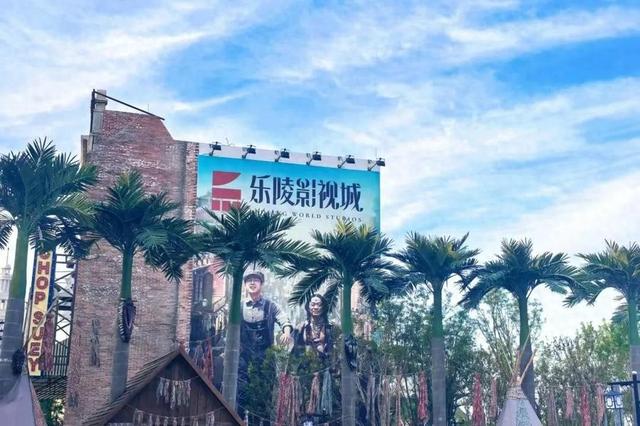仅216天落地德州的“NPC”小镇，如何让游客留下来“演戏”