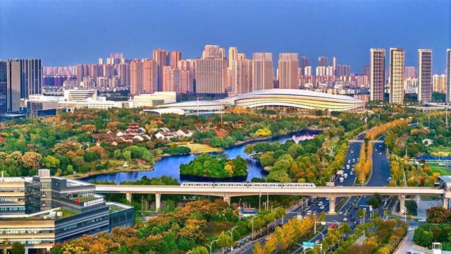 满城彩叶，一路风景