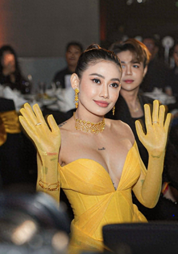 缅甸第一性感女神刚出狱又惹恼警方，辣眼视频流出