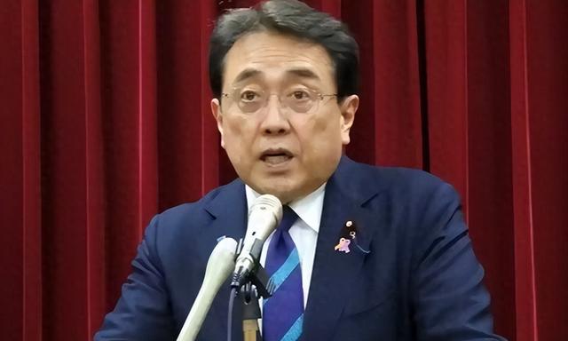 美日关系生变？特朗普突然提出一个要求，日本国内彻底怒了，石破茂对美态度转变，日方高层取消去美！