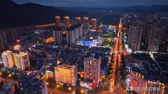 重庆藏着一个官方认证的“小成都”，特色宝藏美景多，你去过吗？