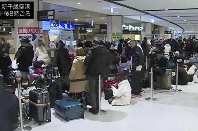 航班大量取消！高市早苗当天收到中方警告，日本对华提出过分请求