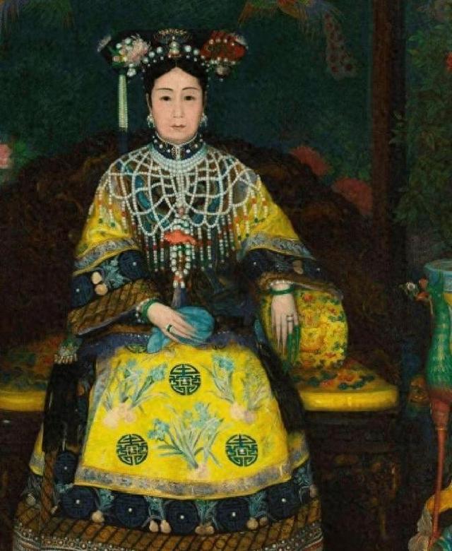慈禧“真实照片”，被美国博物馆收藏至今，这才是她真正的样子