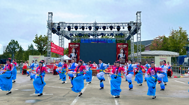 陕西洛南音乐小镇：“这个国庆长假，我们‘旅游饭’吃得香”