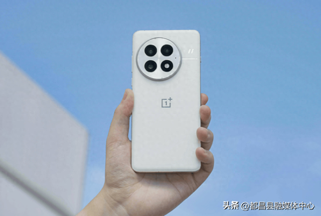 8月国补后，高性价比手机推荐，可以“闭眼买”的4款拍照手机，不用带相机了！