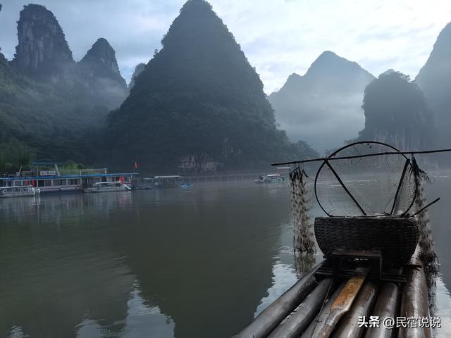 高铁真的开进桂林水墨画里了