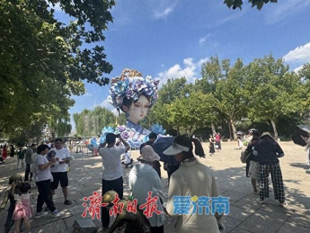 大明湖畔的“夏雨荷”将搬迁 市民游客纷纷打卡