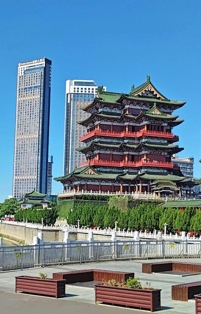 南昌深度游第二天，为什么非得去滕王阁，滕王阁有什么