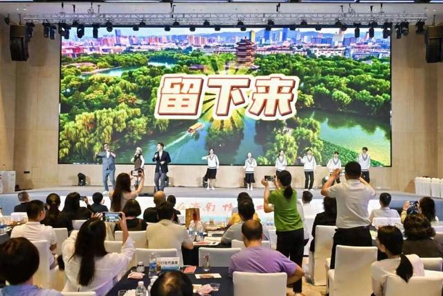 济南15区县在武汉集体“C”位出道，刷新泉城文旅印象