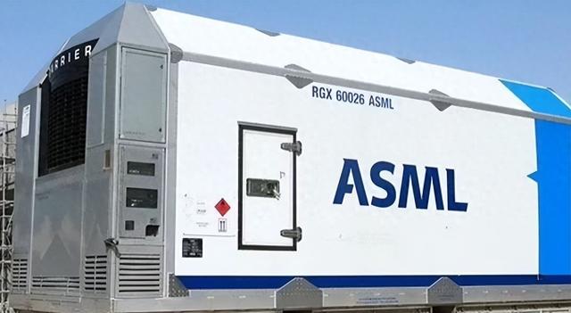 从棚屋起步的光刻巨头：ASML四十年技术突围之路！