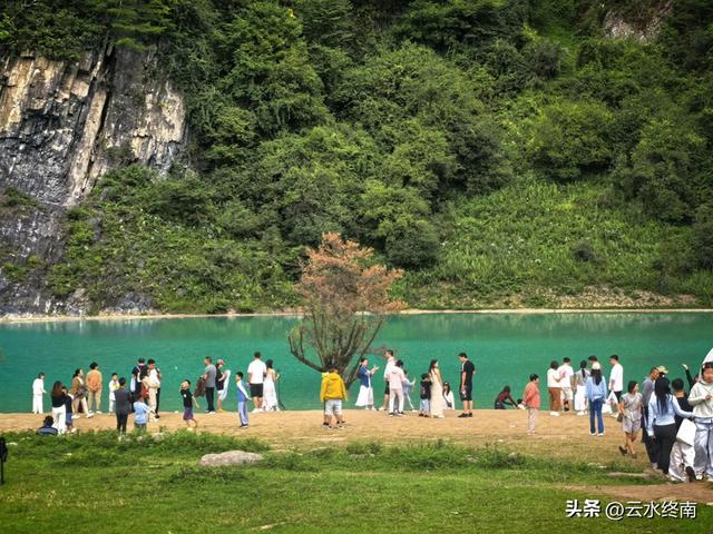 情人谷牛奶湖高山草甸：蜀道中“秦岭秘境”变成了一路的网红景点