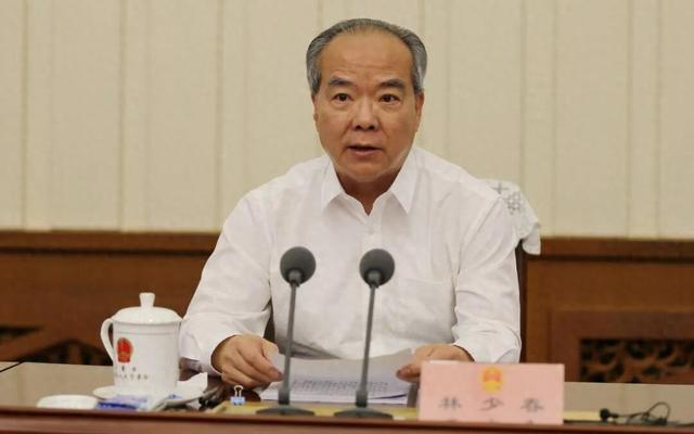 因年龄原因	，林少春同志、段志强同志提出辞职