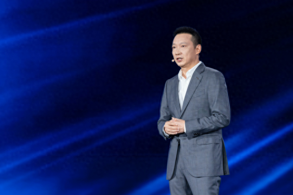荣耀MagicOS 10以“五维进化”开启自进化时代