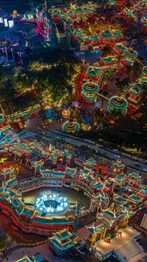 万岁山武侠城为什么是现象级成功案例？