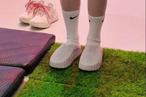 我竟然在这儿踩进了未来？