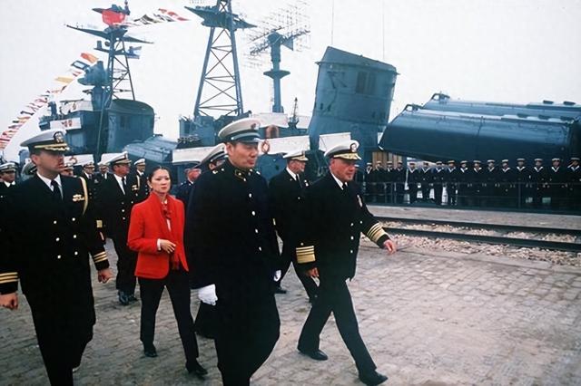 首次访华就不尊重我国？中国当场撤走仪仗队：摆正态度再来吧！