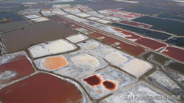 七彩盐湖每一帧都是封面