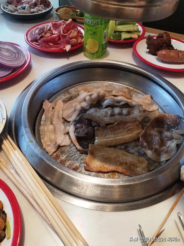 我敢断言轰轰烈烈的五星级酒店摆摊外卖。很快就会悄无声息的收场