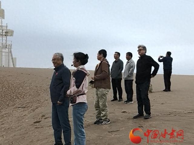 祁连山下是我家丨民勤132座雕塑见证从“沙海”到“文旅热土”