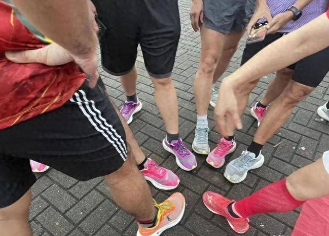 曾被吹上天，如今却跌落神坛的4个国产运动鞋，你穿过哪些？