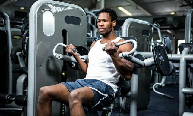 这 6 个无卵用的健身行为，做得多的人，只会浪费时间和精力！