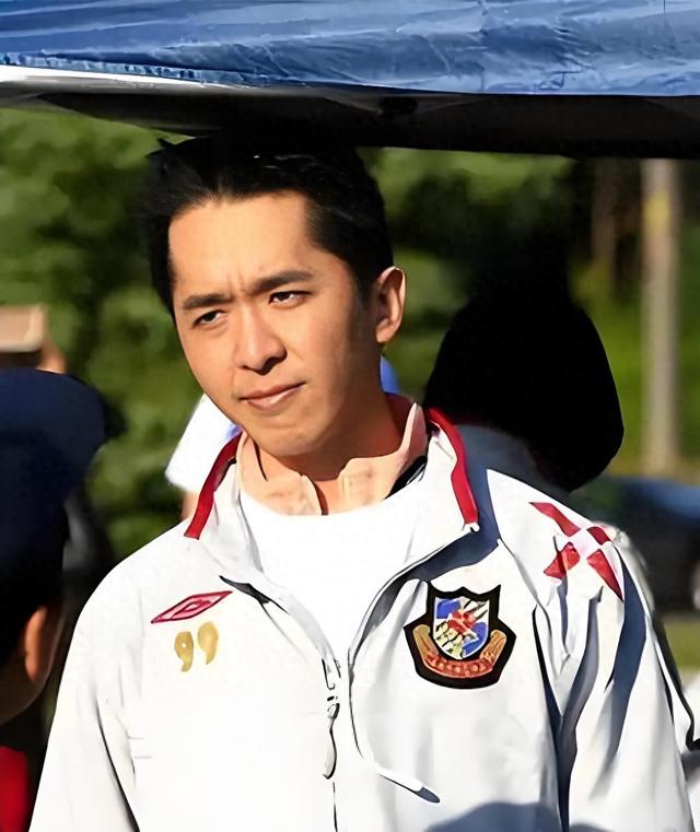 百位女星投怀送抱？富豪拒接：卸妆后判若两人！网友炸锅评理