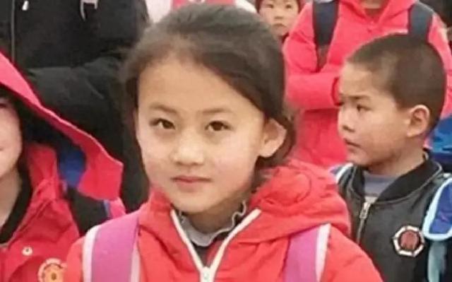宁夏一笑成名拒绝百万签约的小女孩，现在成了这样
