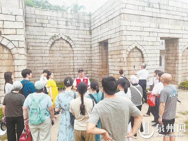 暑期公益讲解 首月服务超万人次