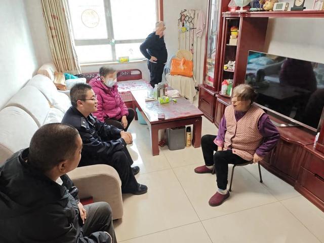 “妈，我酒后开车撞死人了	，急需十万现金私了！”