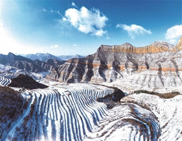 雪后太行梯田美如画卷